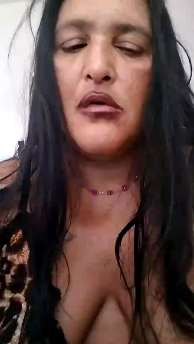 valery882 live cam on Cam4