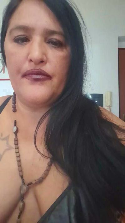 valery882 live cam on Cam4