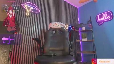 valkaa_teen live cam on Cam4