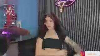 valkaa_teen live cam on Cam4
