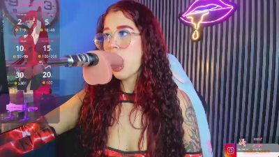valkaa_teen live cam on Cam4