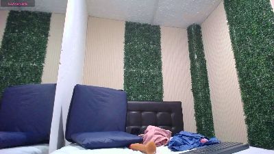 vanessa_R69 live cam on Cam4