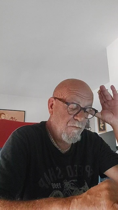 vecchioporco7 live cam on Cam4