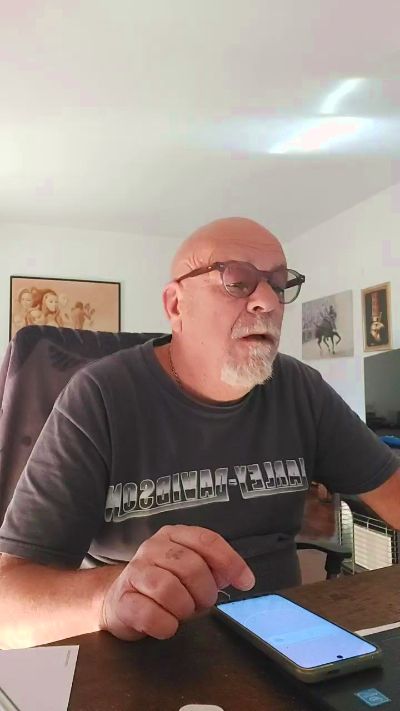 vecchioporco7 live cam on Cam4