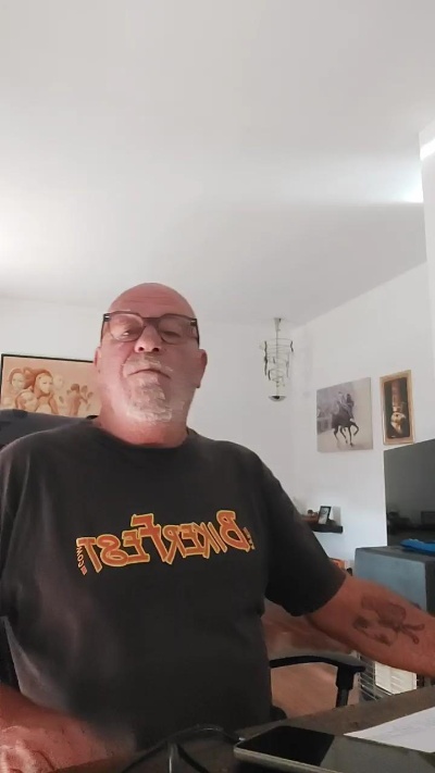 vecchioporco7 live cam on Cam4