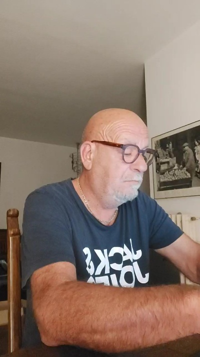 vecchioporco7 live cam on Cam4