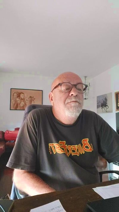 vecchioporco7 live cam on Cam4