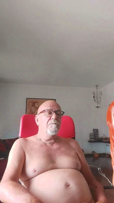 vecchioporco7 live cam on Cam4