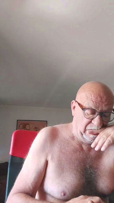 vecchioporco7 live cam on Cam4