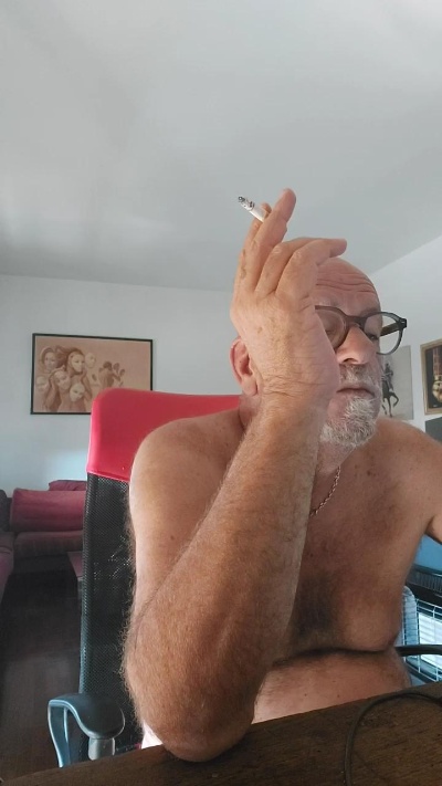 vecchioporco7 live cam on Cam4