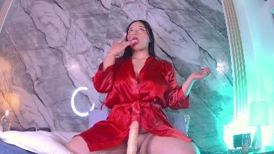 velakimm live cam on Cam4