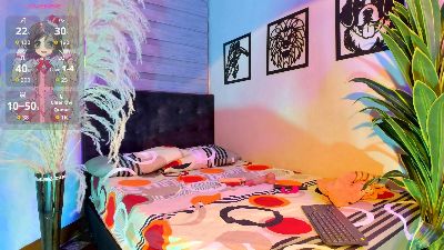 velory_fire live cam on Cam4
