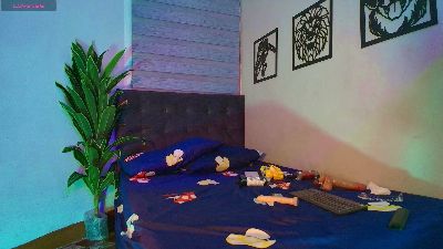 velory_fire live cam on Cam4