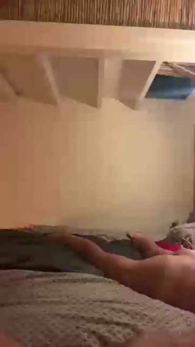 velourasoles1 live cam on Cam4