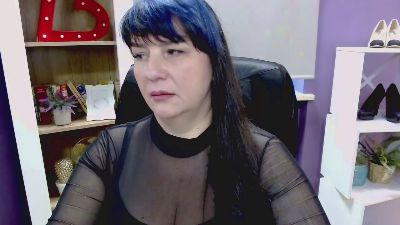 velvet_gloria live cam on Cam4