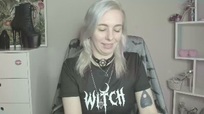 velvetanne live cam on Cam4