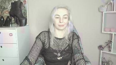 velvetanne live cam on Cam4