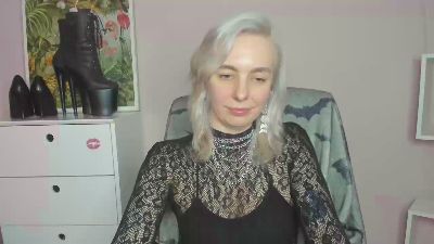 velvetanne live cam on Cam4