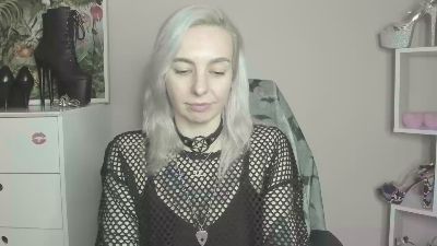 velvetanne live cam on Cam4