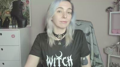 velvetanne live cam on Cam4