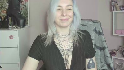 velvetanne live cam on Cam4