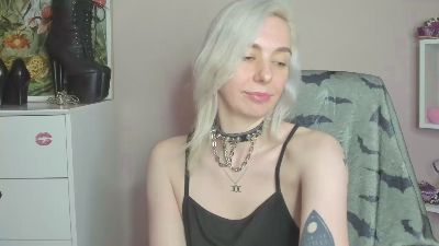 velvetanne live cam on Cam4