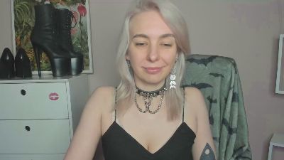 velvetanne live cam on Cam4