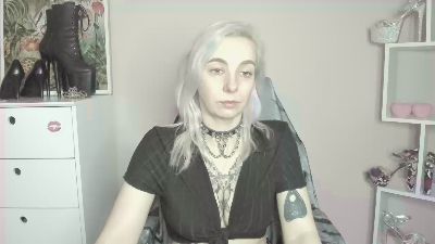 velvetanne live cam on Cam4
