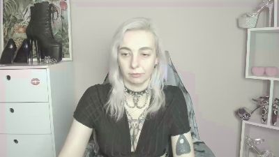 velvetanne live cam on Cam4