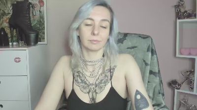 velvetanne live cam on Cam4