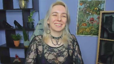 velvetanne live cam on Cam4