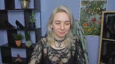 velvetanne live cam on Cam4