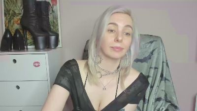 velvetanne live cam on Cam4