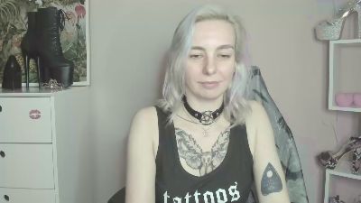 velvetanne live cam on Cam4
