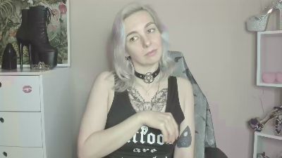 velvetanne live cam on Cam4