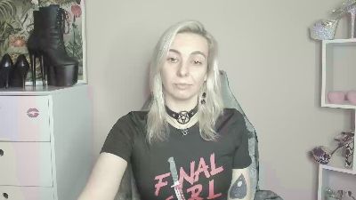velvetanne live cam on Cam4