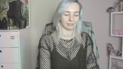 velvetanne live cam on Cam4