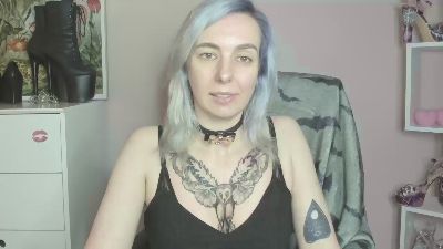 velvetanne live cam on Cam4