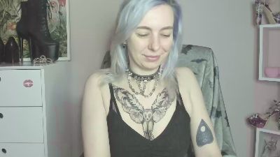velvetanne live cam on Cam4
