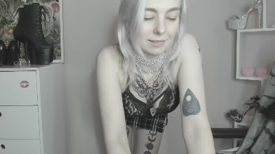 velvetanne live cam on Cam4
