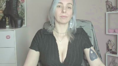 velvetanne live cam on Cam4
