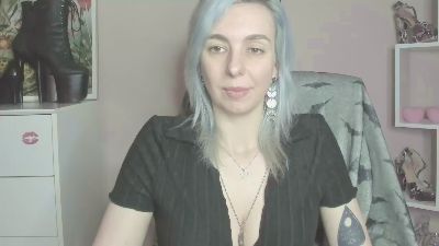 velvetanne live cam on Cam4