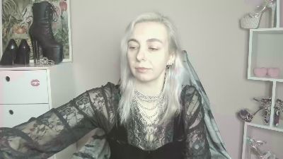 velvetanne live cam on Cam4