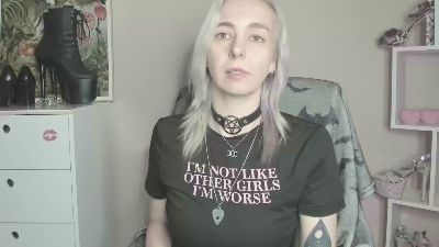 velvetanne live cam on Cam4