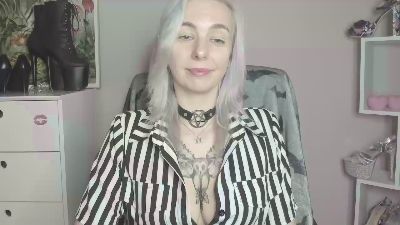 velvetanne live cam on Cam4