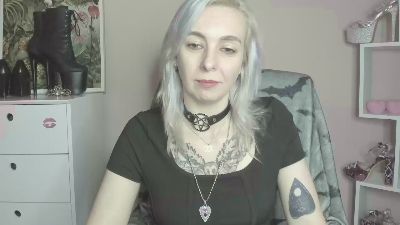 velvetanne live cam on Cam4
