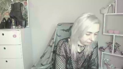 velvetanne live cam on Cam4