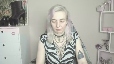 velvetanne live cam on Cam4