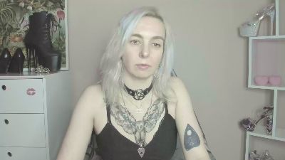 velvetanne live cam on Cam4