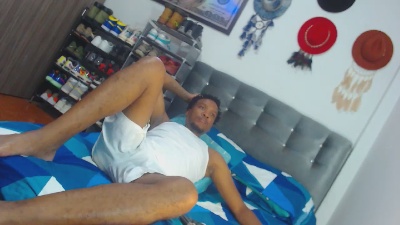 vergon_cali live cam on Cam4